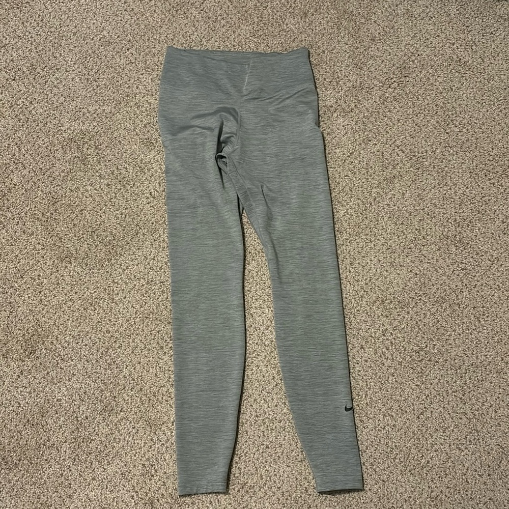 Women’s Nike Dri Fit Leggings/ Size Small